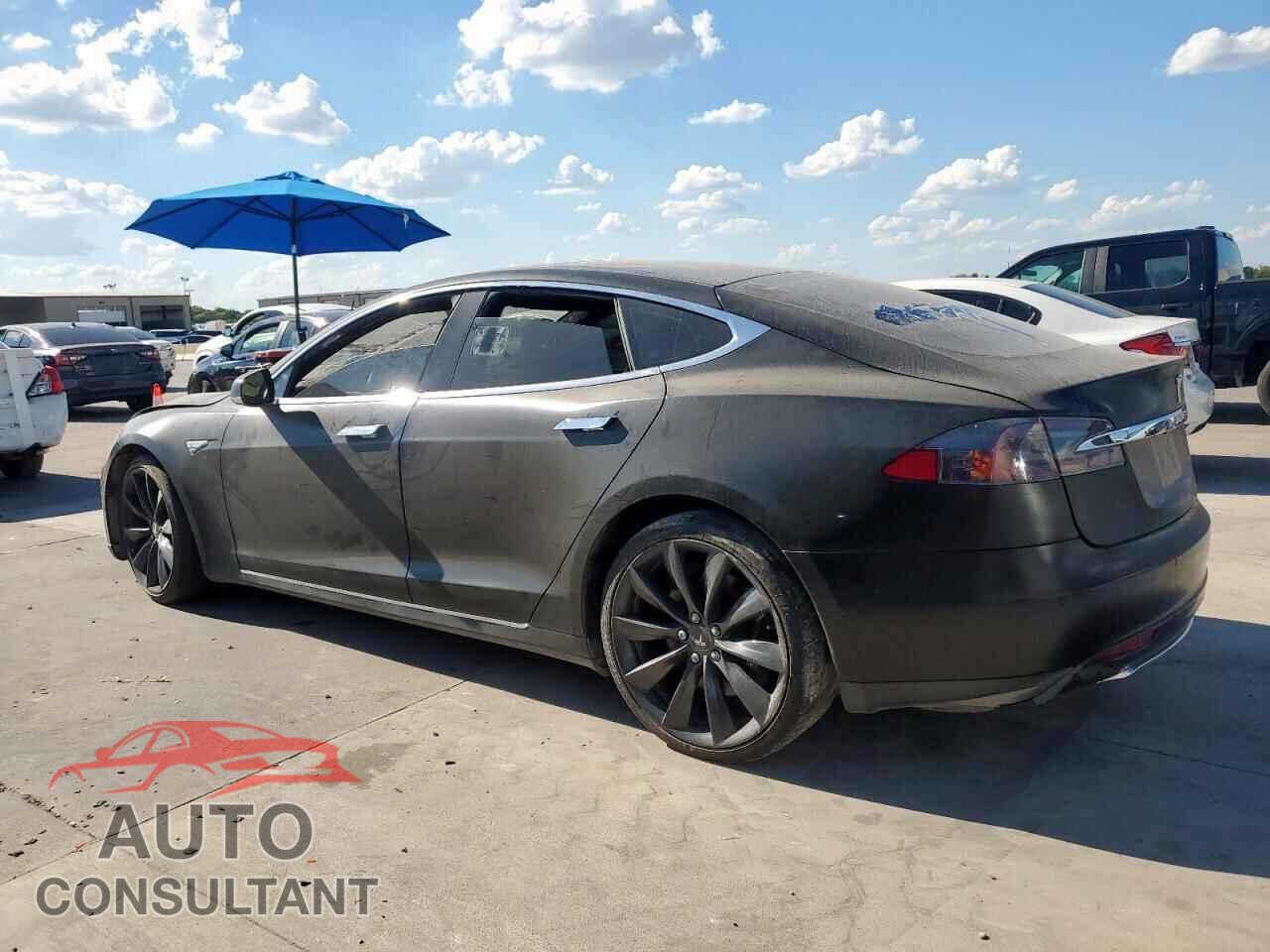 TESLA MODEL S 2016 - 5YJSA1E16GF123925