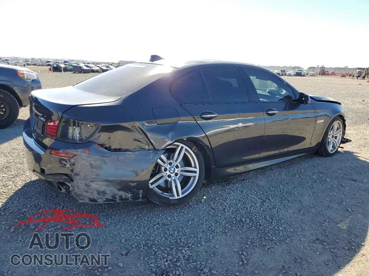 BMW 5 SERIES 2013 - WBAFR7C55DC821127