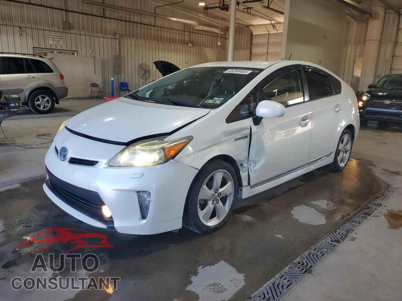TOYOTA PRIUS 2013 - JTDKN3DU2D1697986