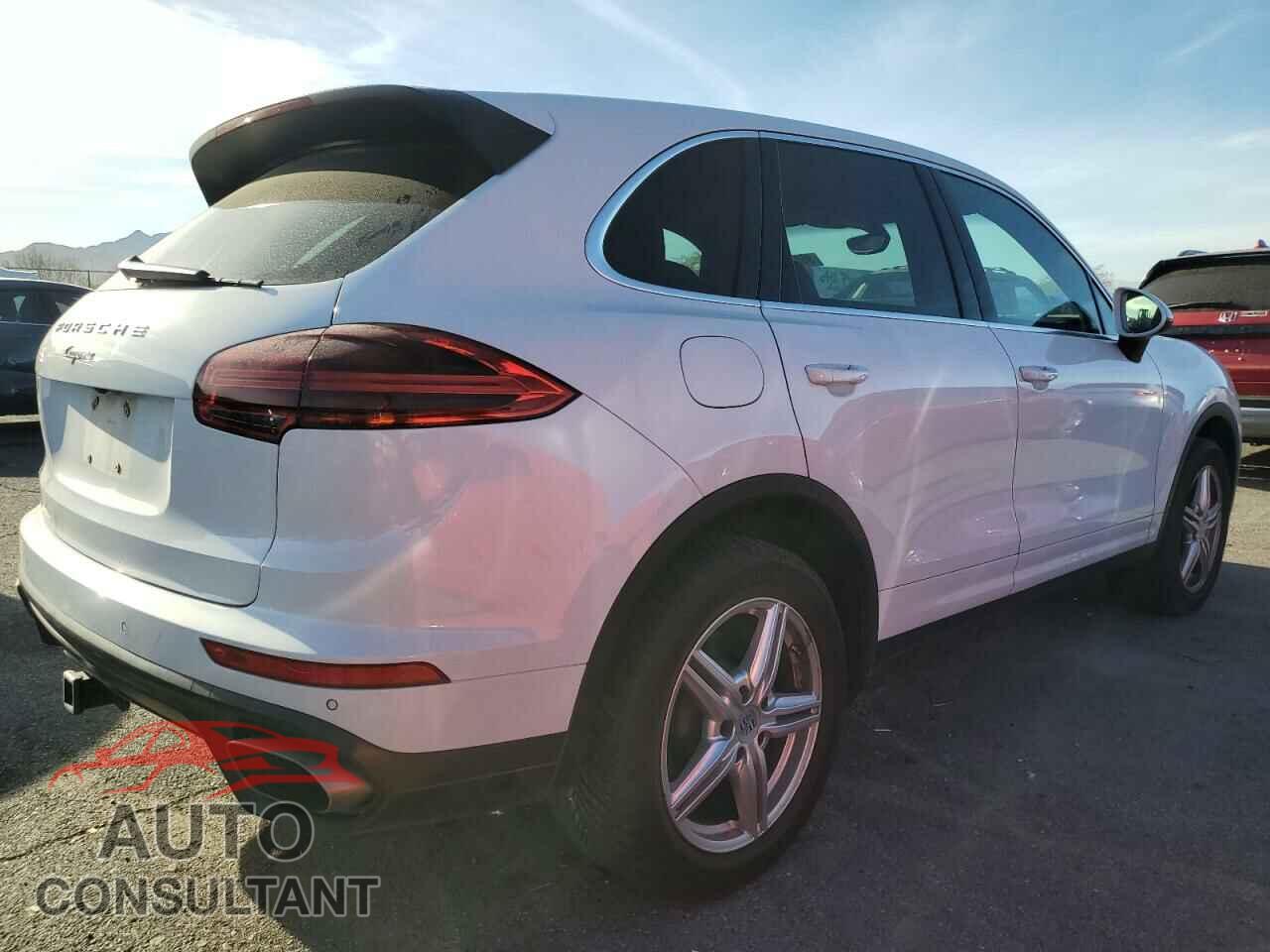 PORSCHE CAYENNE 2018 - WP1AA2A20JKA04616
