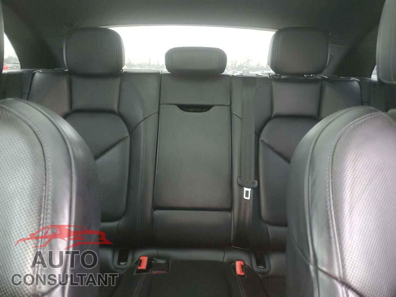 PORSCHE MACAN 2018 - WP1AA2A52JLB08822