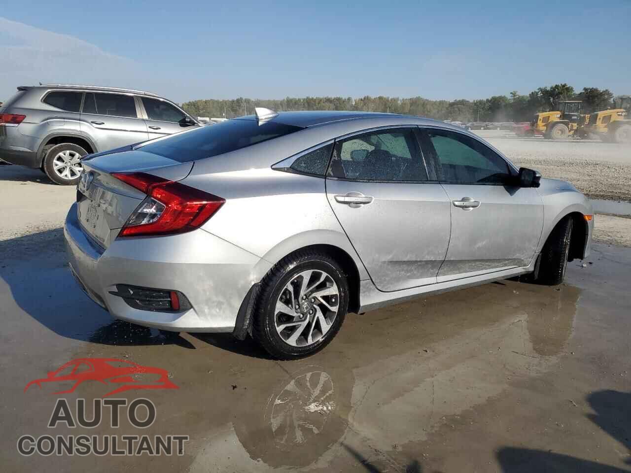 HONDA CIVIC 2017 - 19XFC2F78HE078949
