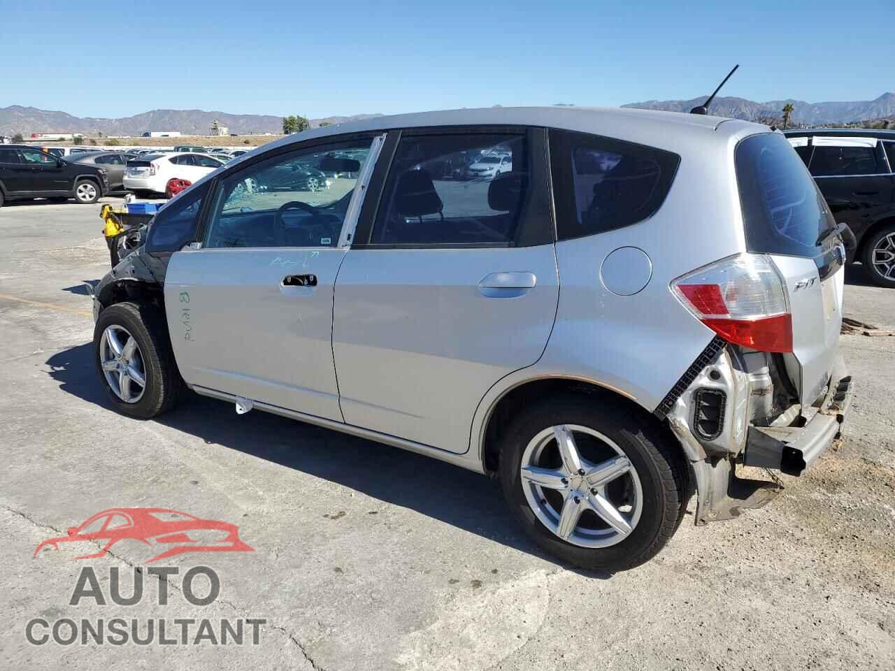 HONDA FIT 2011 - JHMGE8H32BC028671