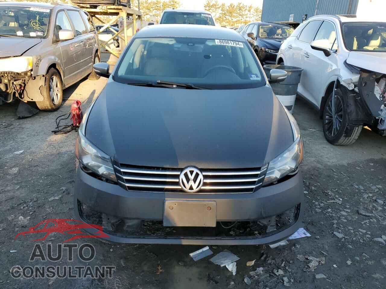 VOLKSWAGEN PASSAT 2013 - 1VWAP7A3XDC042288