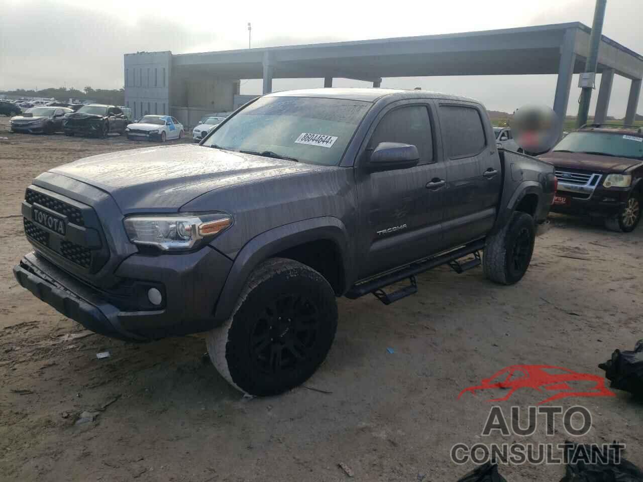 TOYOTA TACOMA 2018 - 5TFAZ5CN5JX064204