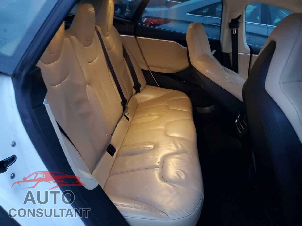 TESLA MODEL S 2016 - 5YJSA1E16GF133564