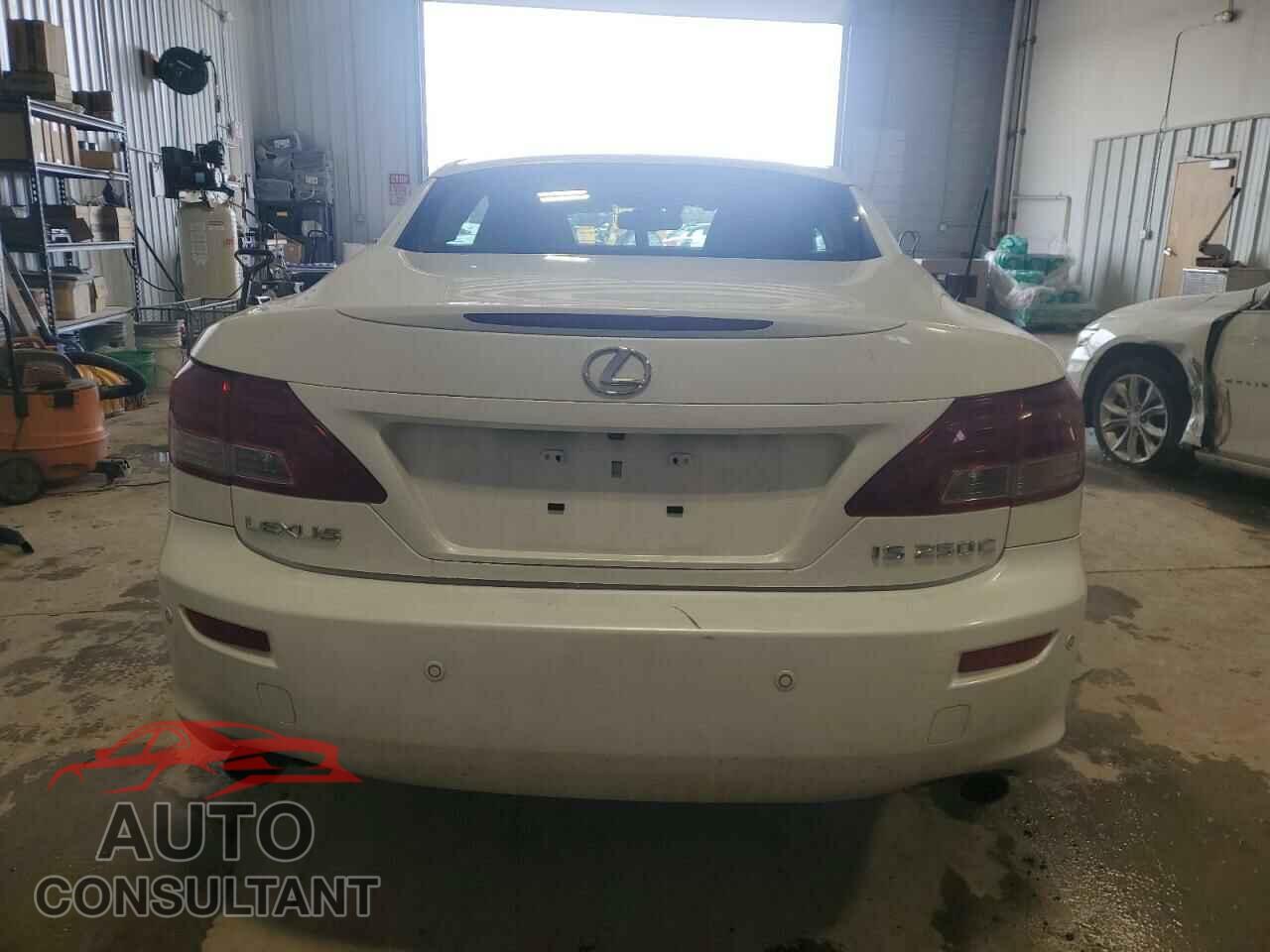 LEXUS IS 2010 - JTHFF2C21A2501792