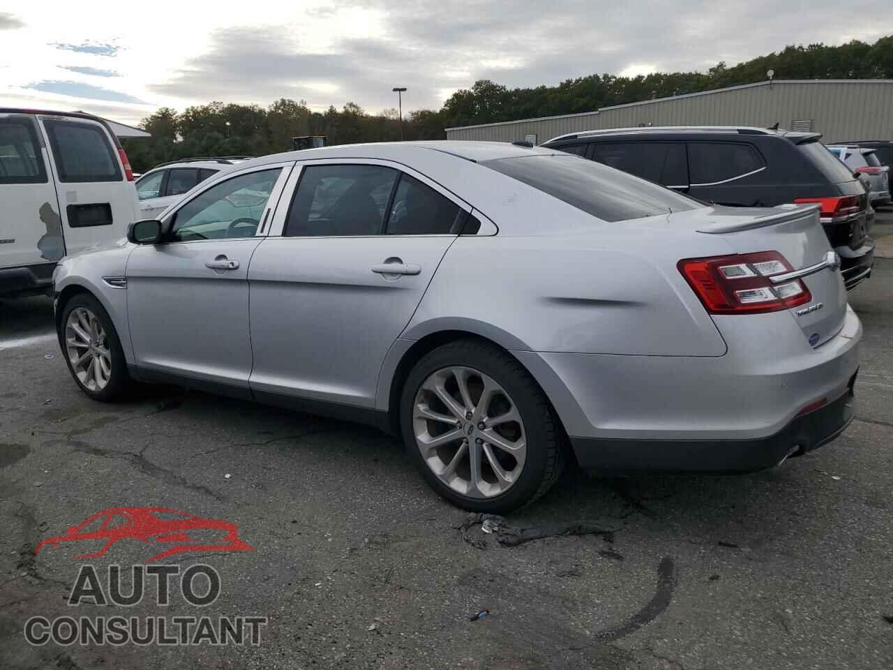 FORD TAURUS 2017 - 1FAHP2J83HG117885