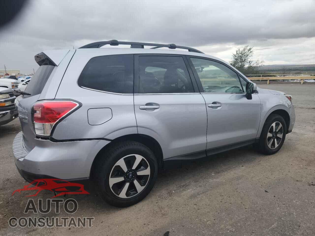 SUBARU FORESTER 2017 - JF2SJAJC1HH810899