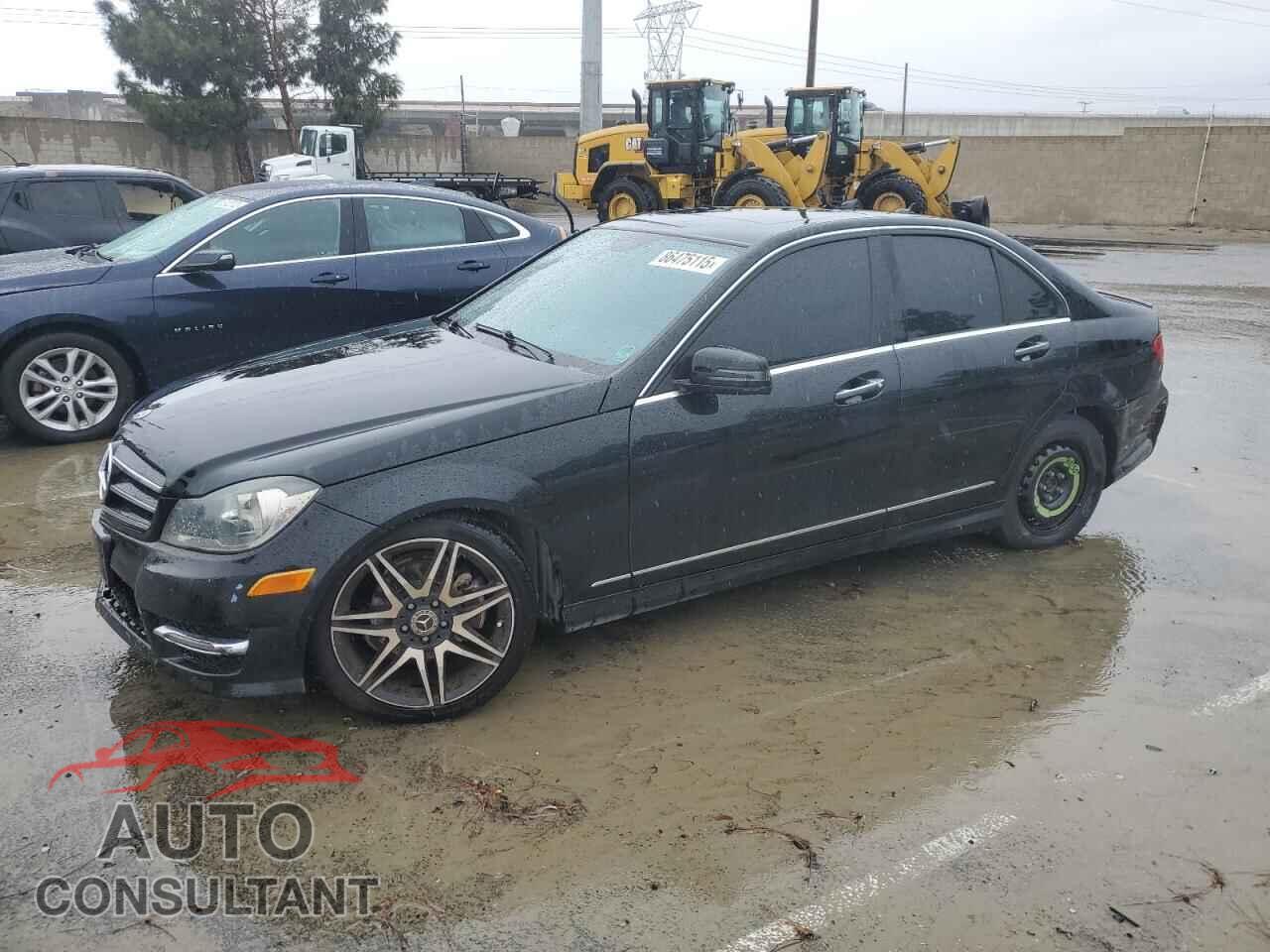 MERCEDES-BENZ C-CLASS 2013 - WDDGF4HB3DA793567