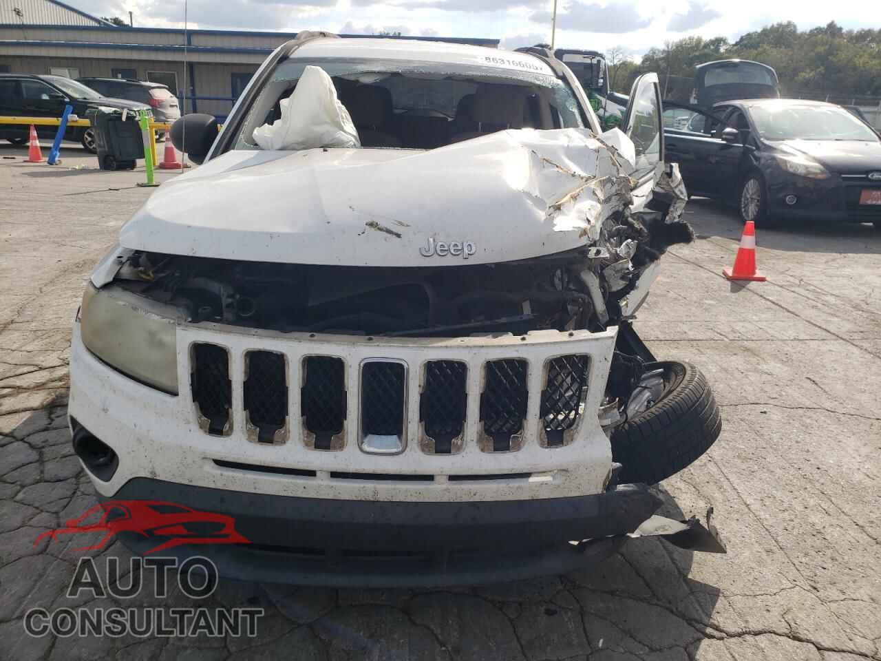 JEEP COMPASS 2011 - 1J4NT1FA5BD182383