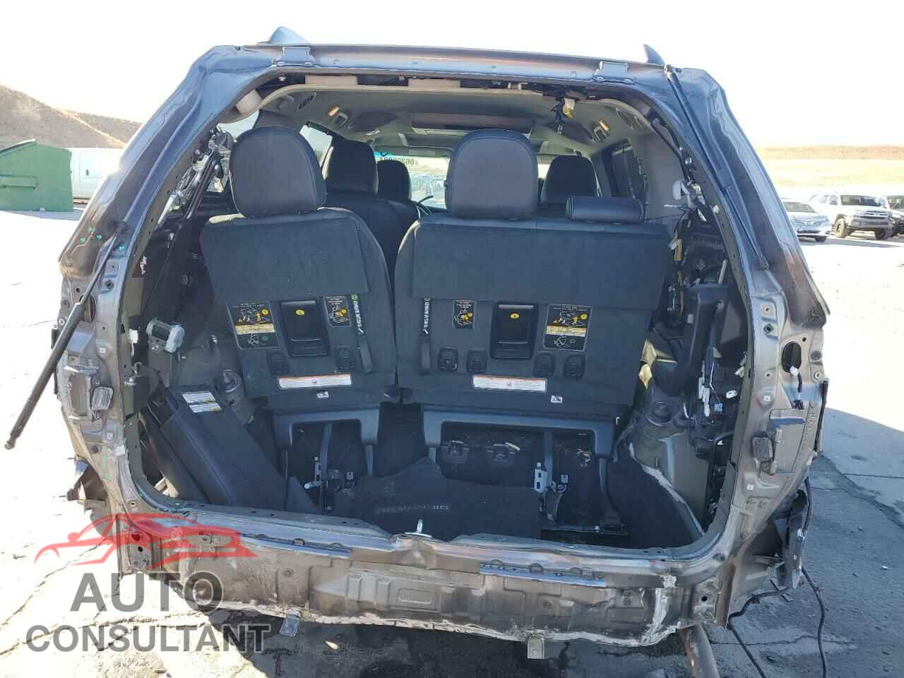 TOYOTA SIENNA 2017 - 5TDXZ3DCXHS843271