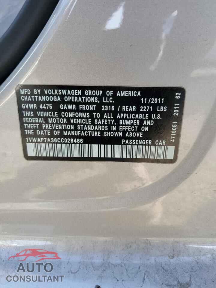 VOLKSWAGEN PASSAT 2012 - 1VWAP7A36CC028466