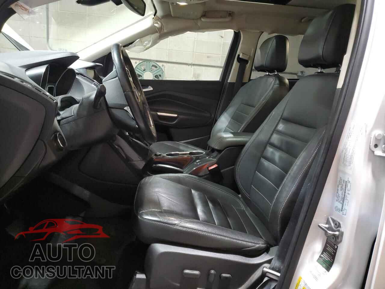 FORD ESCAPE 2015 - 1FMCU9J90FUC68532