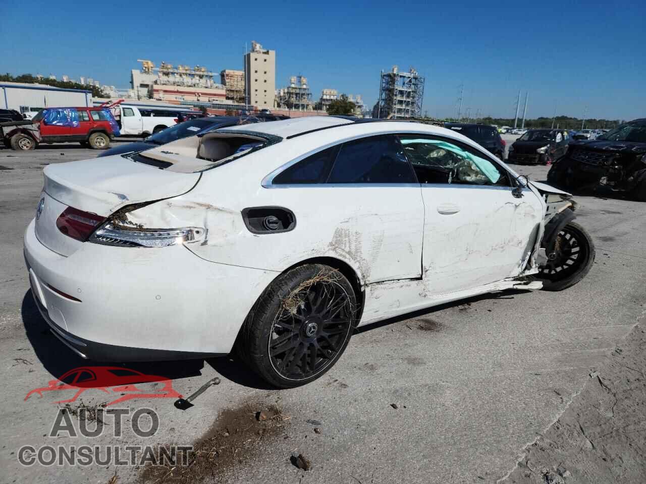 MERCEDES-BENZ E-CLASS 2018 - WDD1J6FB0JF035266