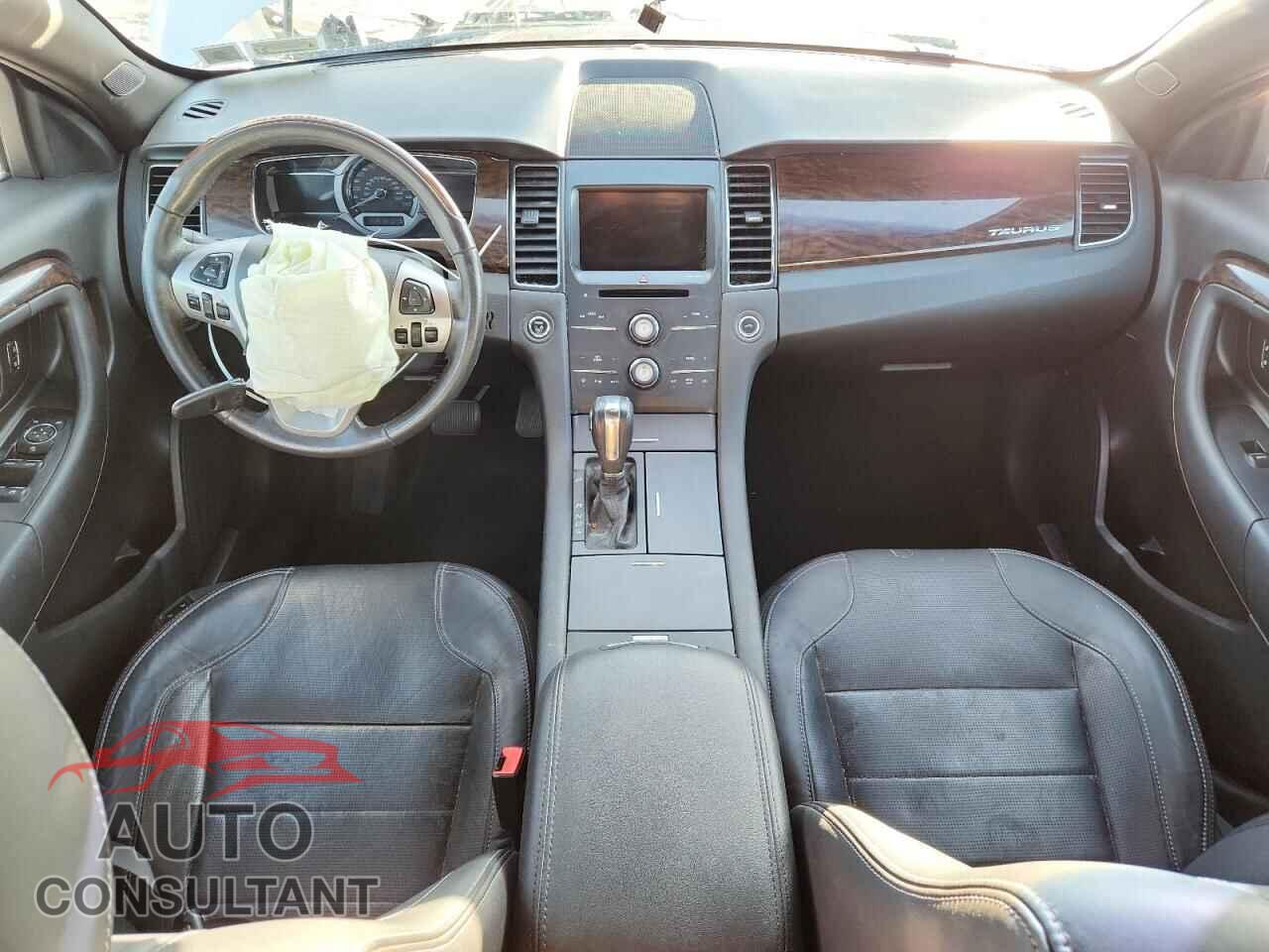 FORD TAURUS 2015 - 1FAHP2F8XFG126881