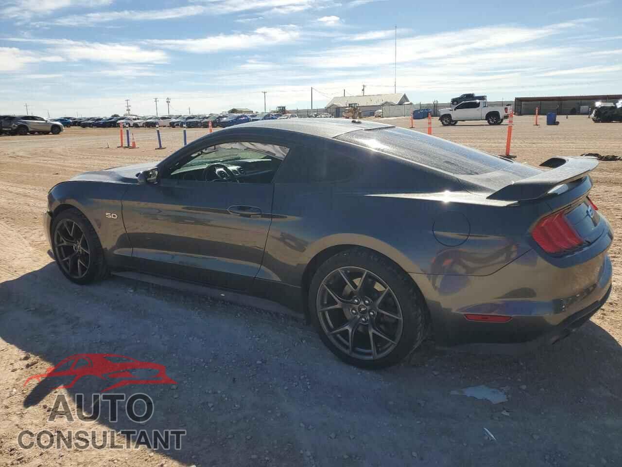 FORD MUSTANG 2020 - 1FA6P8CF5L5103870