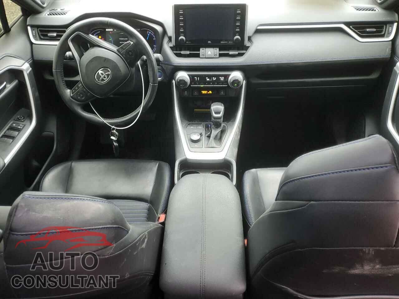 TOYOTA RAV4 2019 - JTMEWRFV3KJ021580
