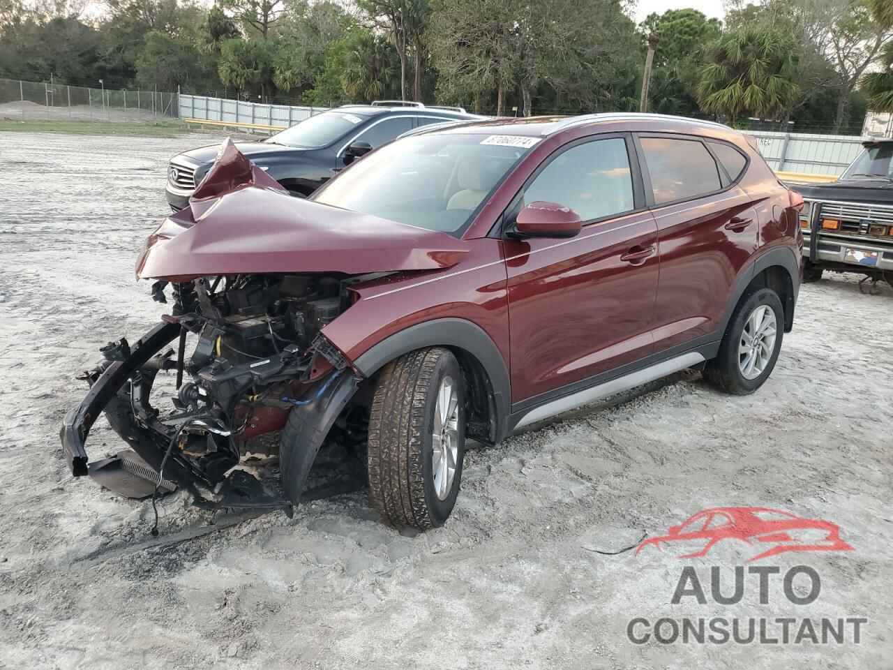 HYUNDAI TUCSON 2018 - KM8J33A41JU611384