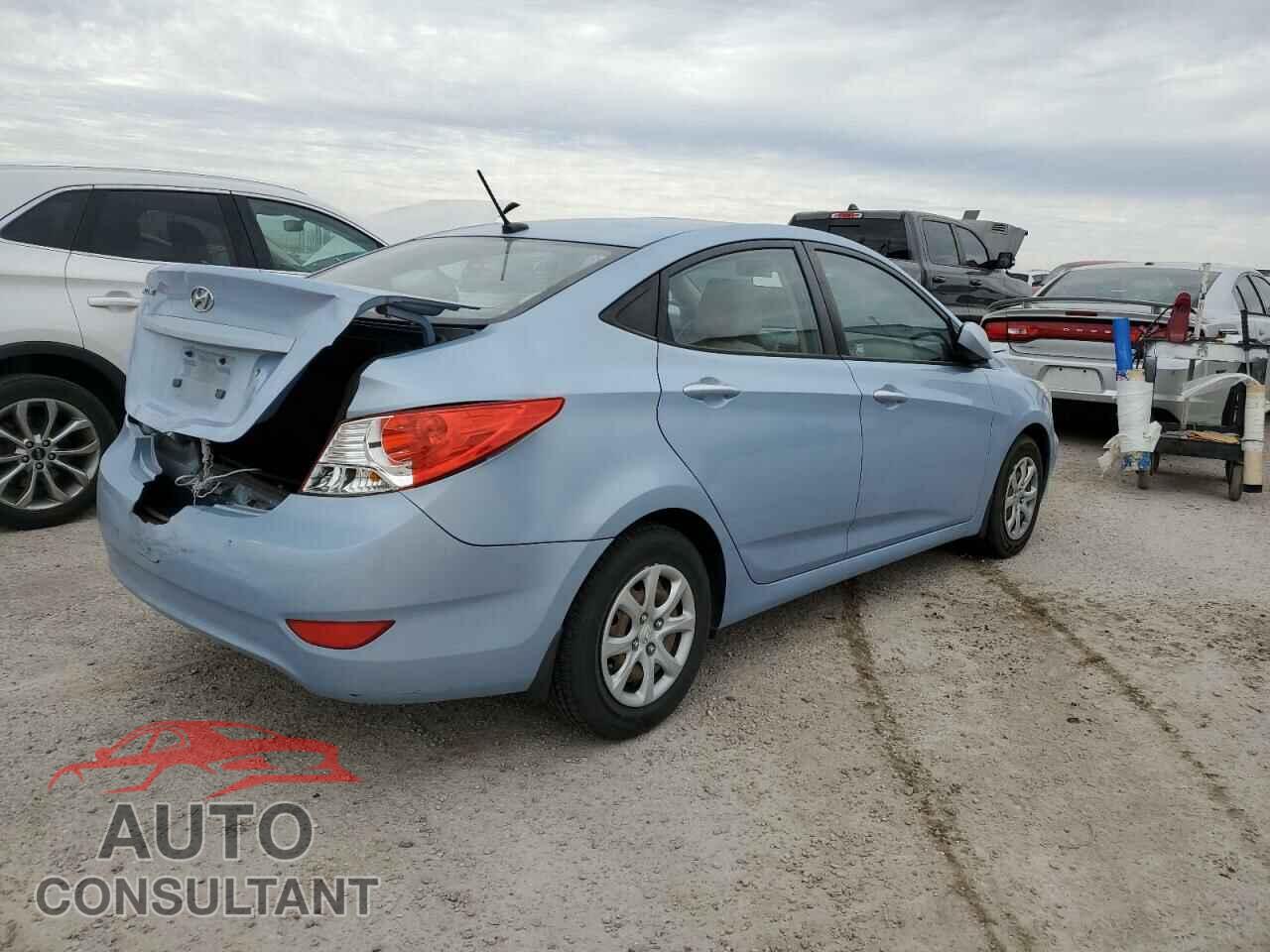 HYUNDAI ACCENT 2013 - KMHCT4AE2DU318430