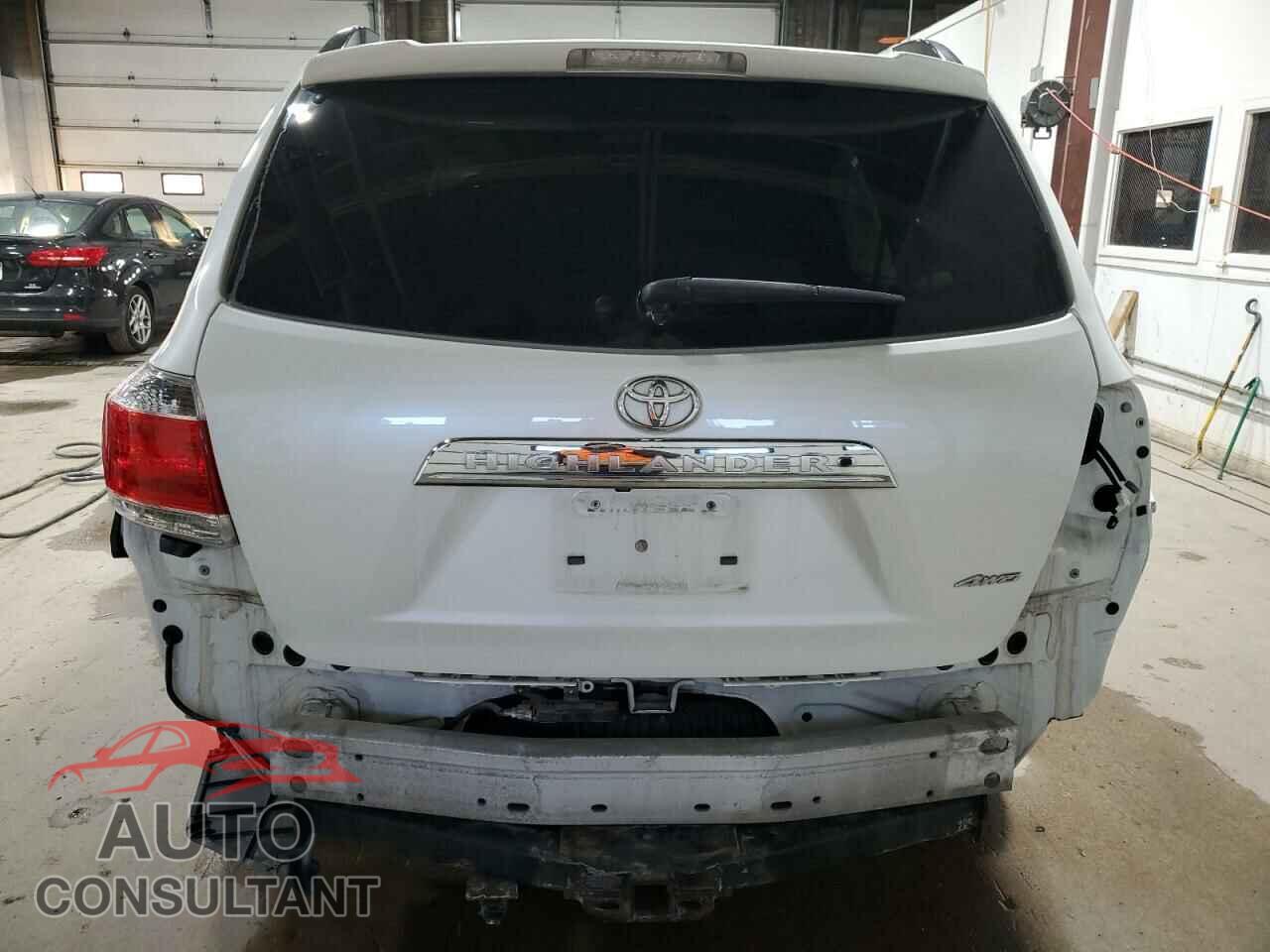 TOYOTA HIGHLANDER 2013 - 5TDDK3EH8DS259687
