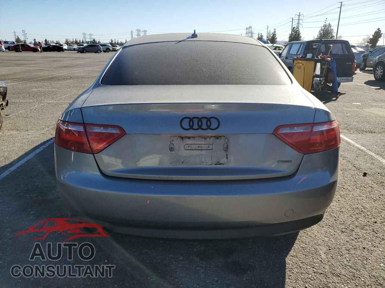 AUDI A5 2011 - WAUCFAFR2BA005332