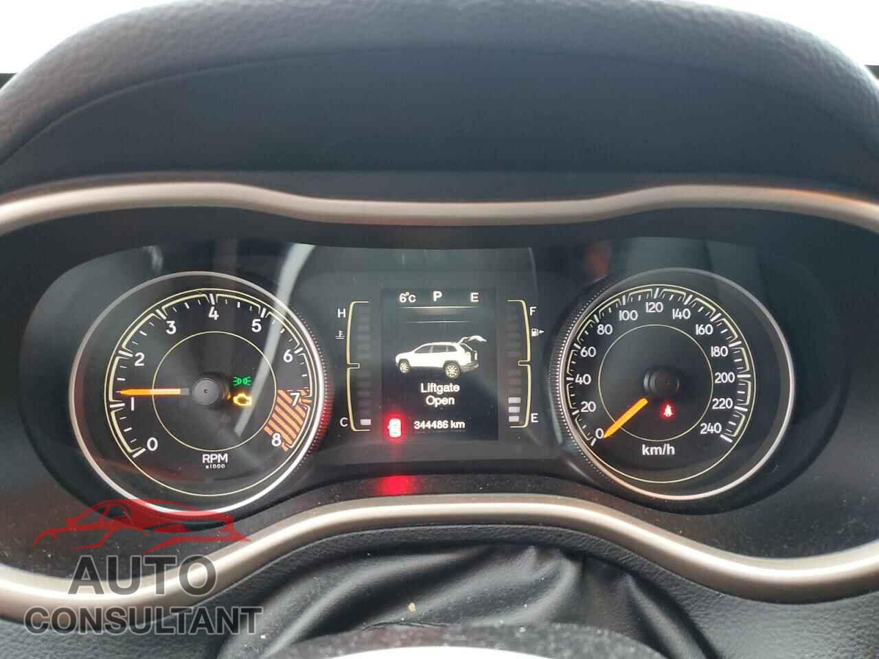 JEEP GRAND CHER 2015 - 1C4PJLCS4FW658176