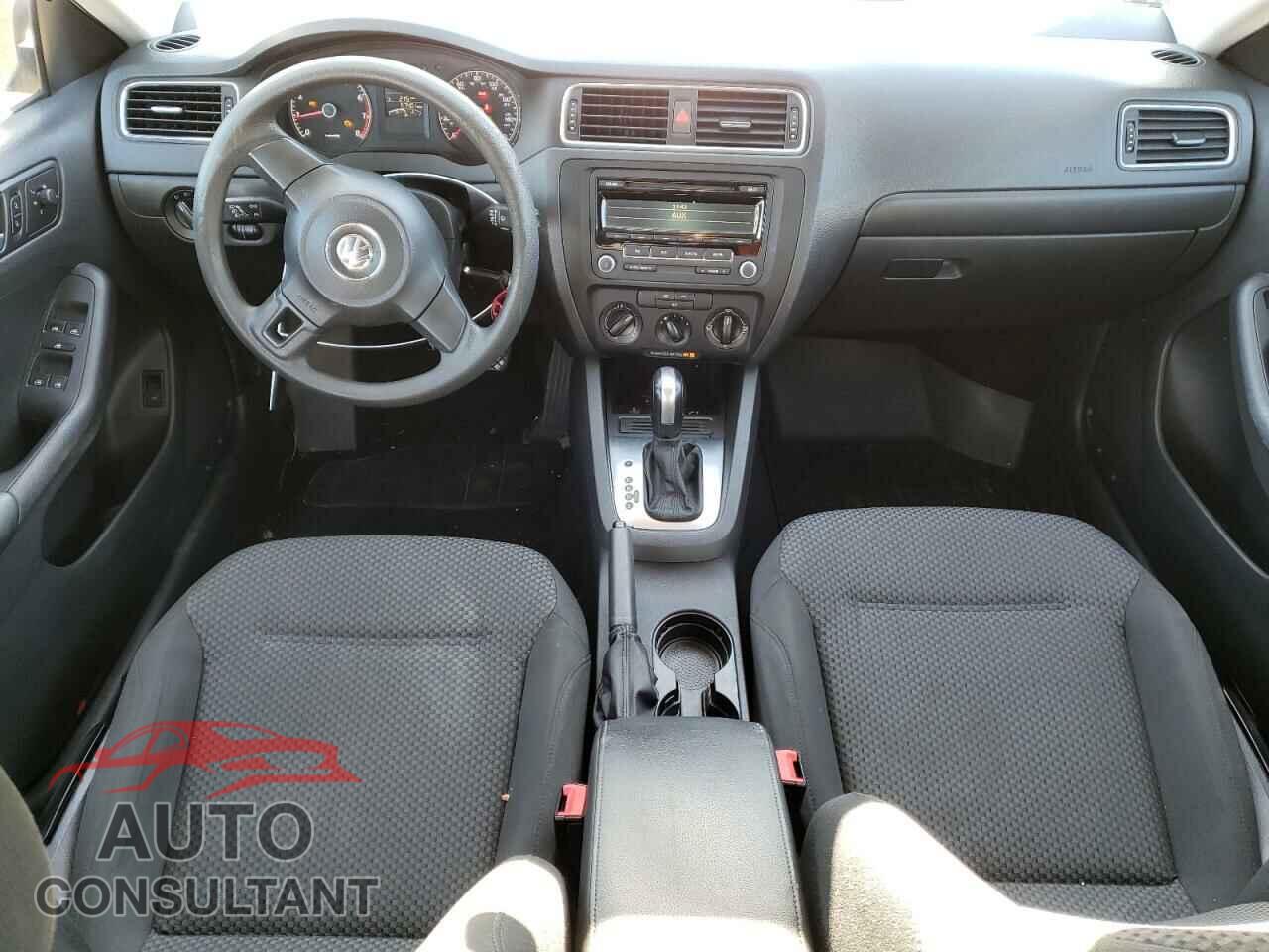 VOLKSWAGEN JETTA 2014 - 3VW2K7AJ9EM234948
