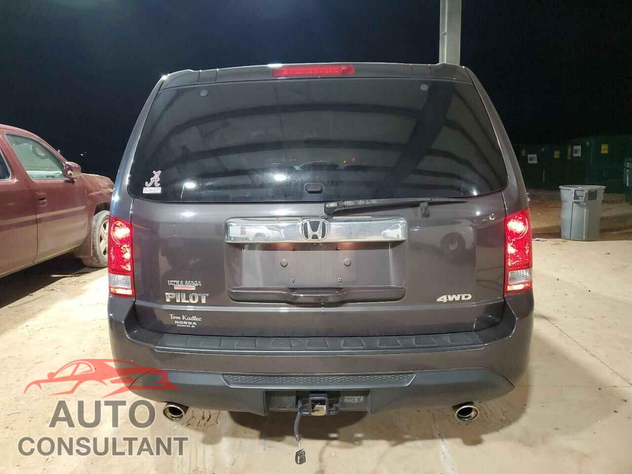 HONDA PILOT 2013 - 5FNYF4H52DB072477