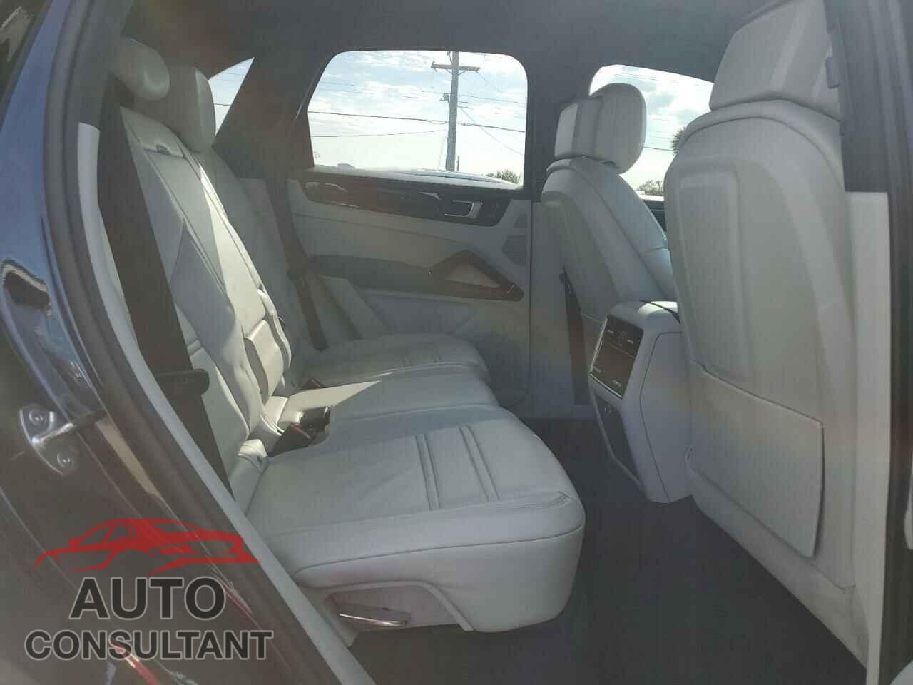 PORSCHE CAYENNE 2020 - WP1AB2AY1LDA28013