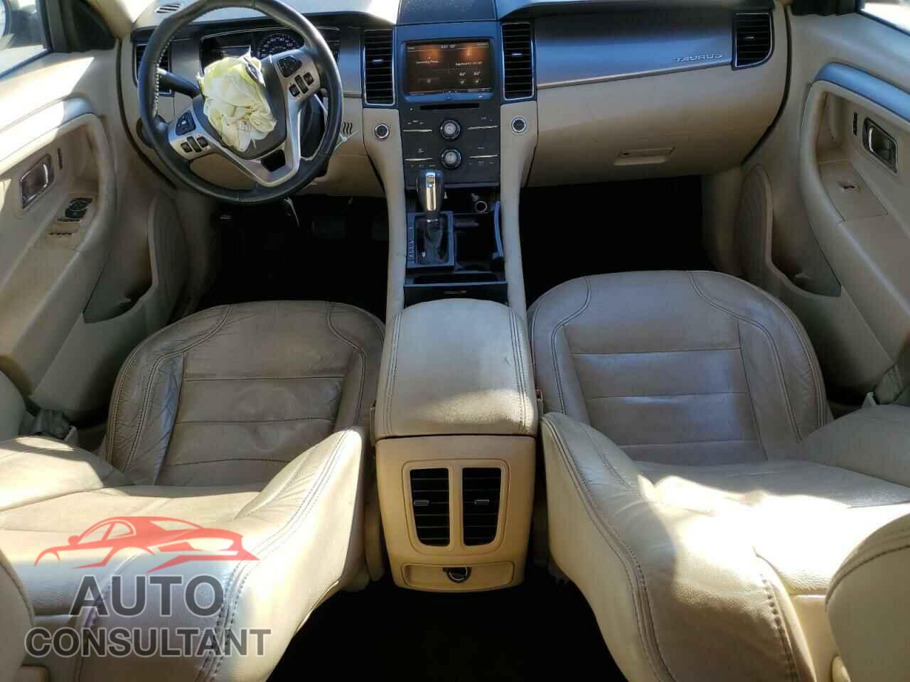 FORD TAURUS 2015 - 1FAHP2E85FG163046