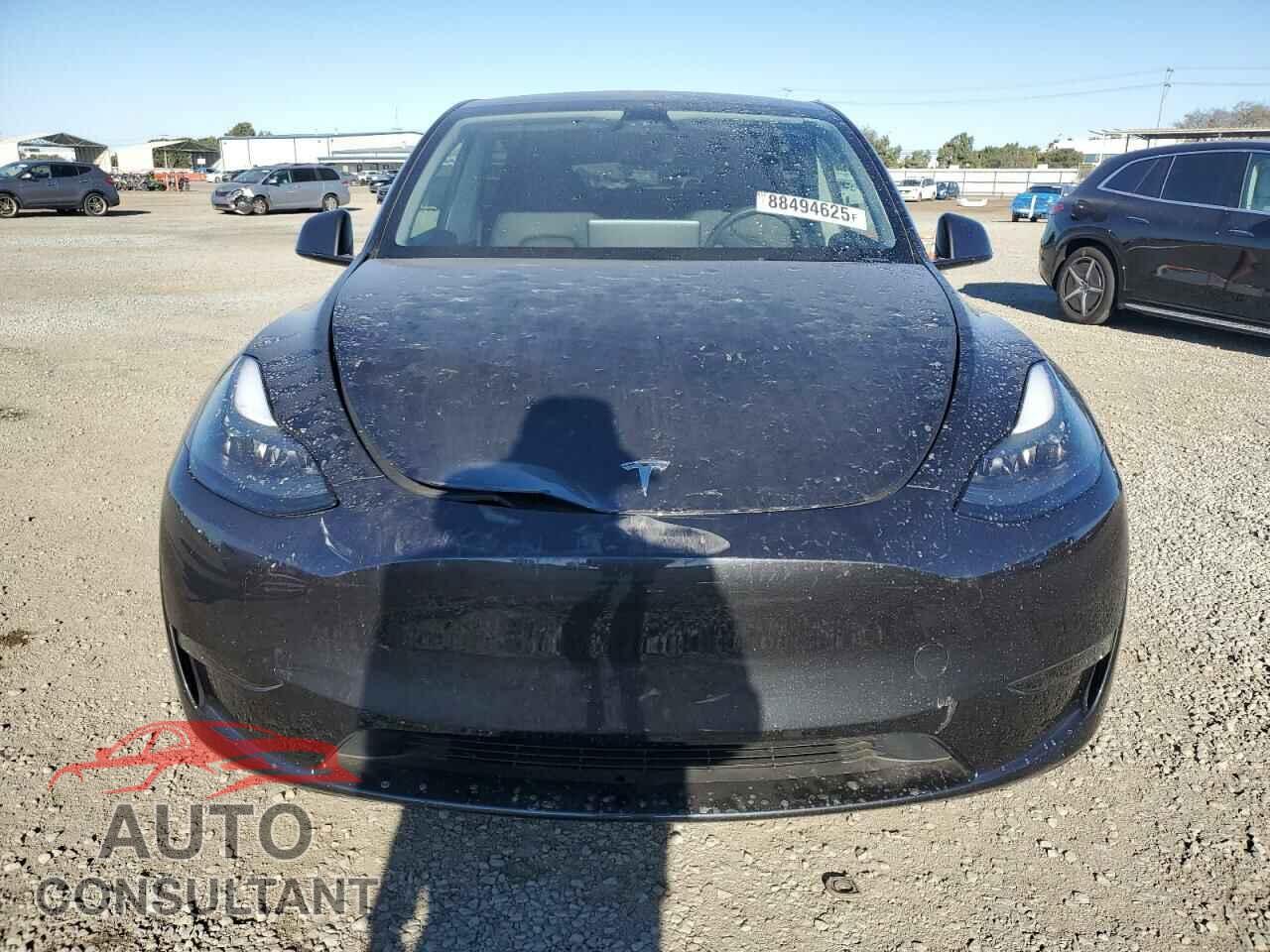 TESLA MODEL Y 2024 - 7SAYGDED4RF017614