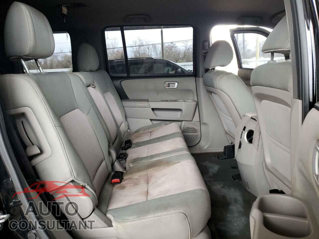 HONDA PILOT 2013 - 5FNYF3H44DB034931