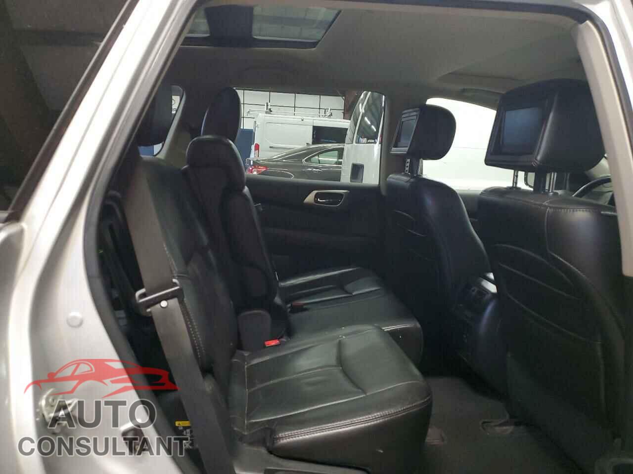 NISSAN PATHFINDER 2013 - 5N1AR2MM5DC671019