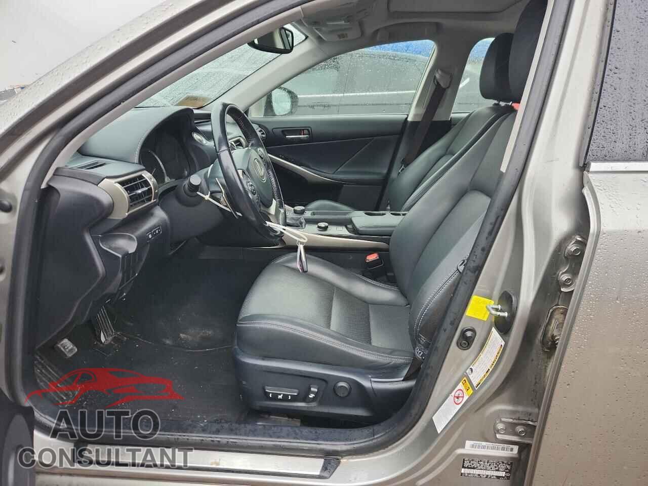 LEXUS IS 2015 - JTHCF1D21F5025965