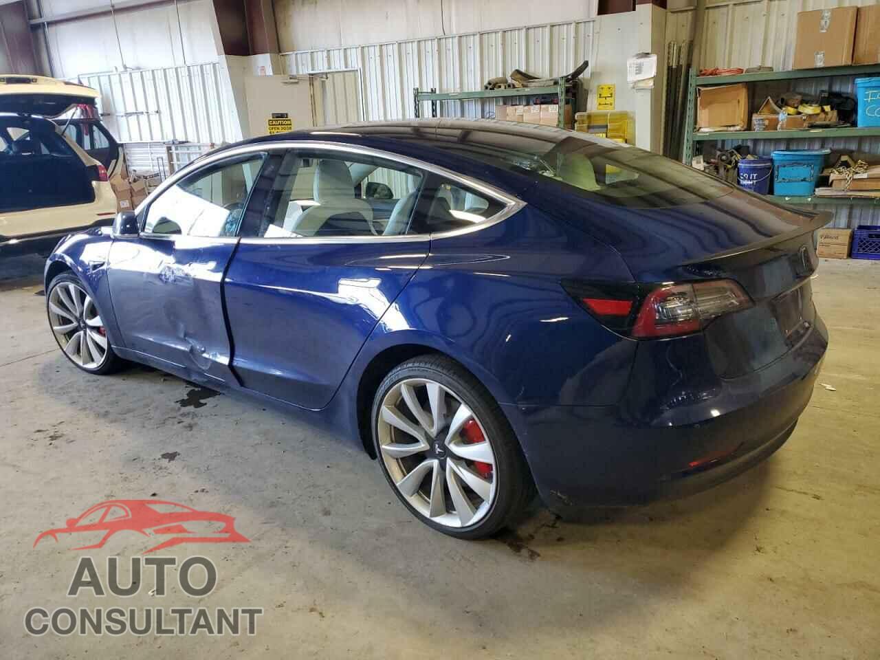 TESLA MODEL 3 2018 - 5YJ3E1EB9JF080657