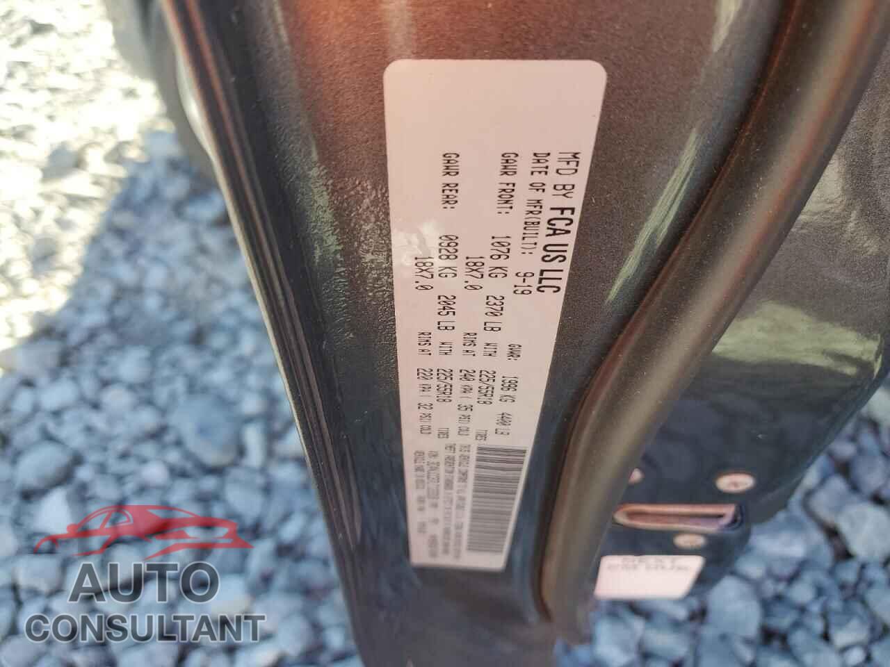JEEP COMPASS 2020 - 3C4NJCCB7LT123318