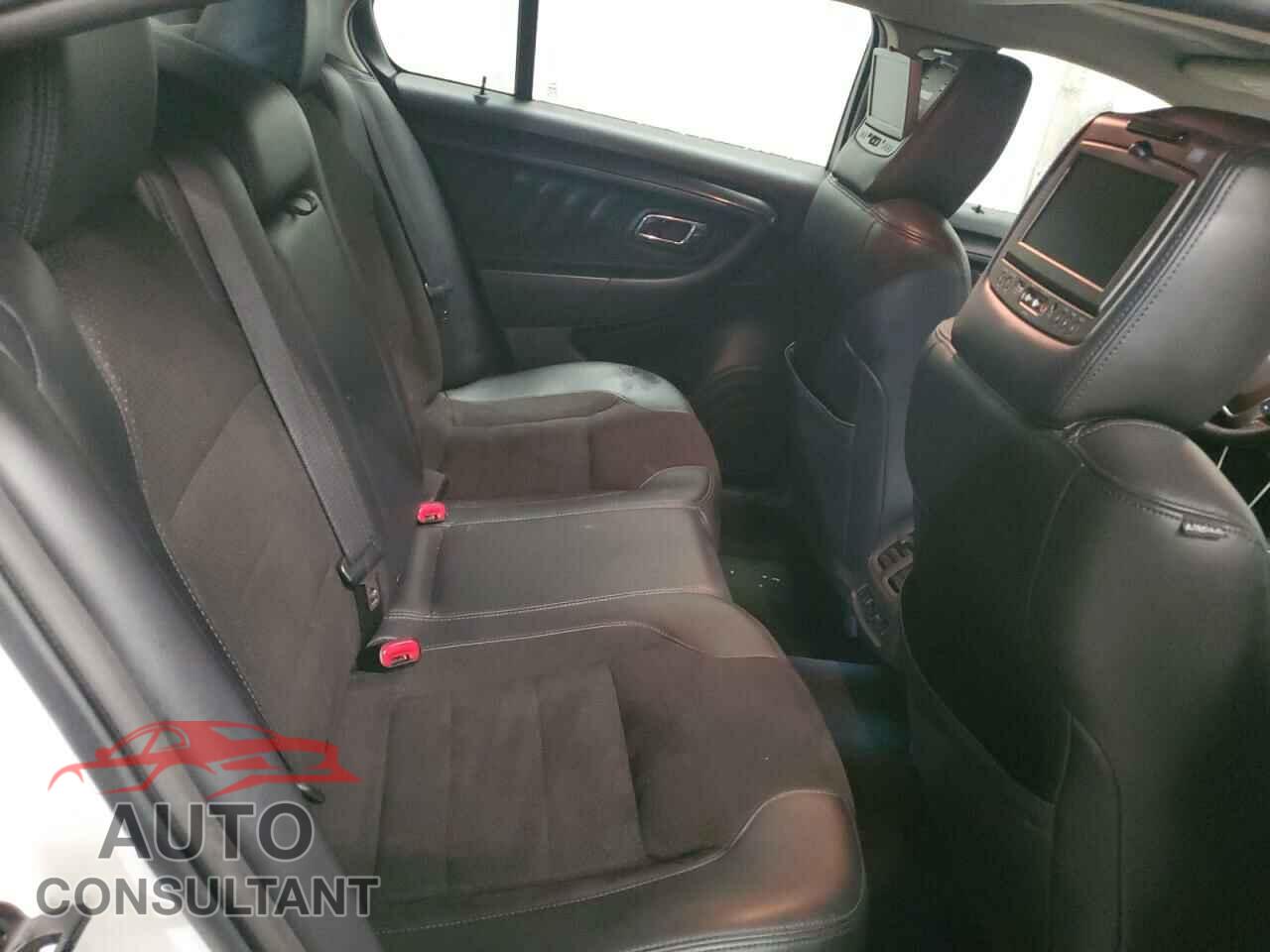 FORD TAURUS 2012 - 1FAHP2KT3CG115551
