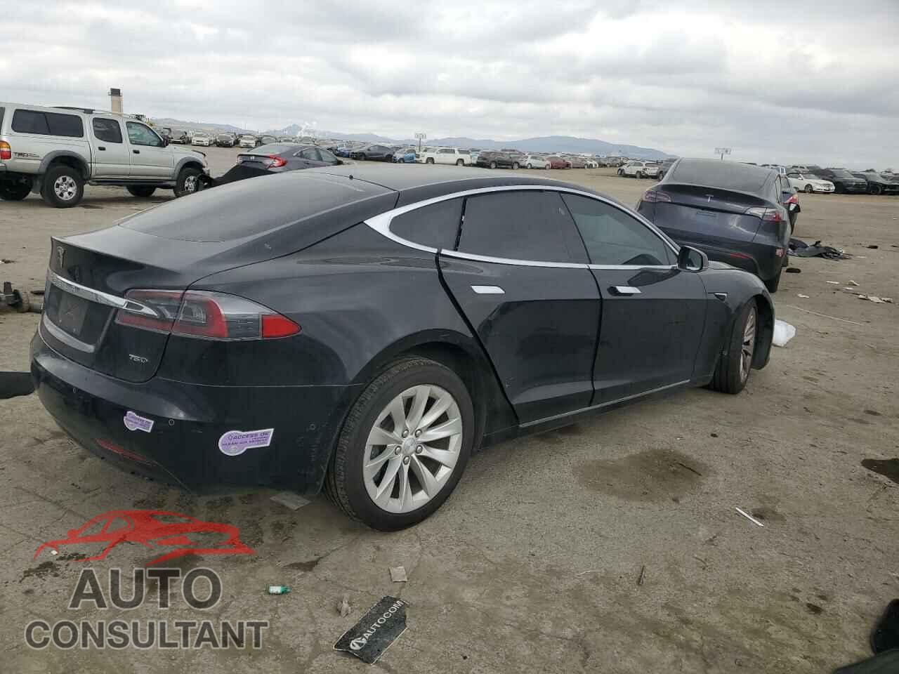 TESLA MODEL S 2018 - 5YJSA1E27JF281576