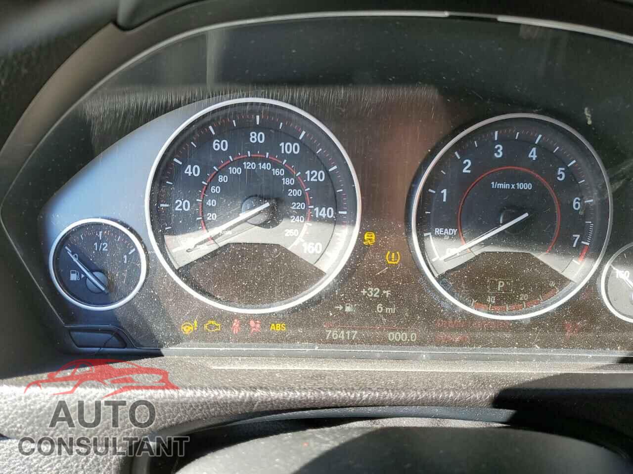 BMW 3 SERIES 2017 - WBA8B3C3XHK777593