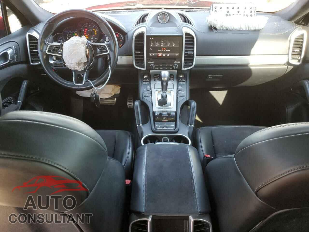 PORSCHE CAYENNE 2017 - WP1AD2A2XHLA82557
