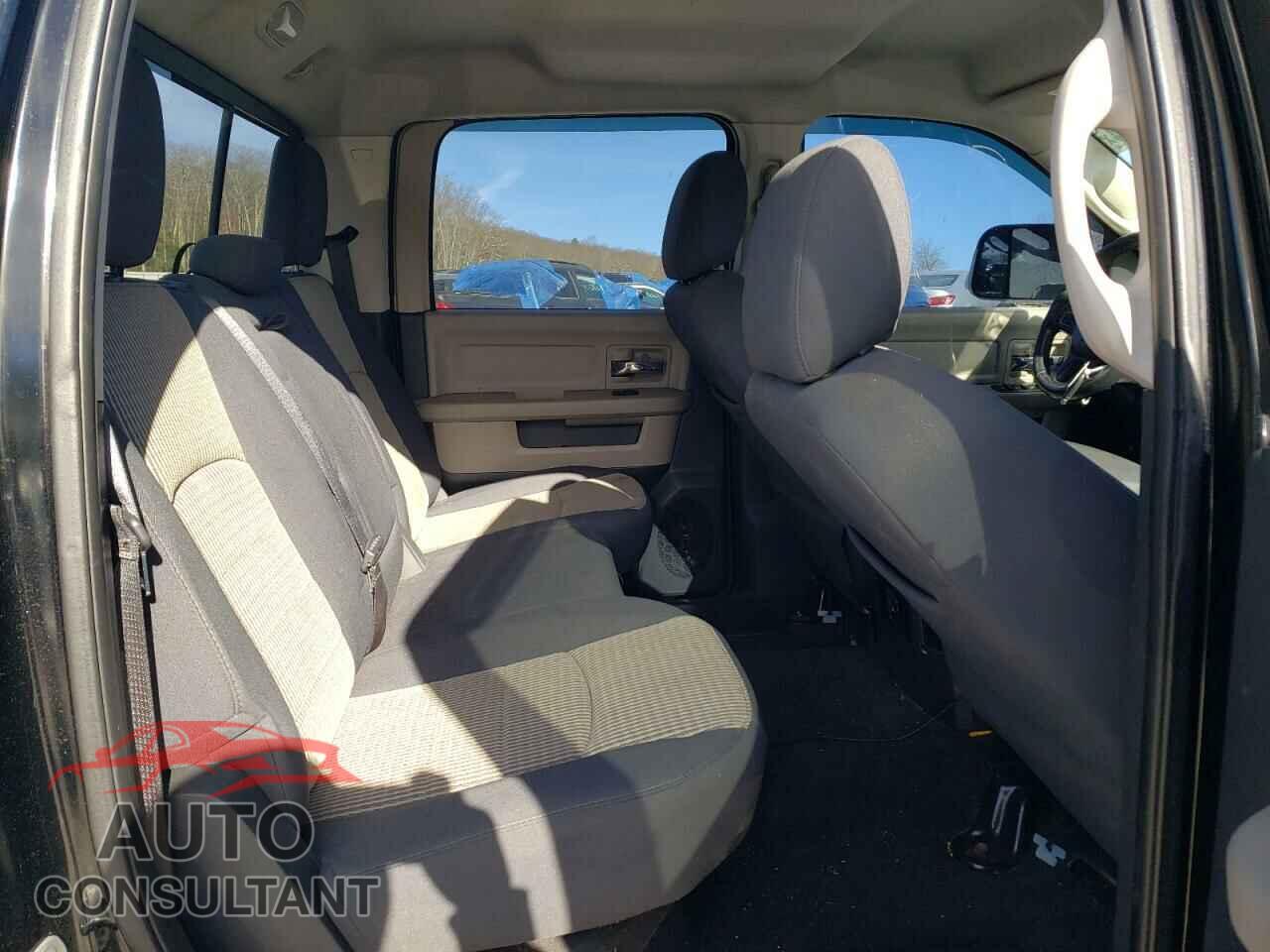 DODGE RAM 1500 2012 - 1C6RD7LT1CS185962