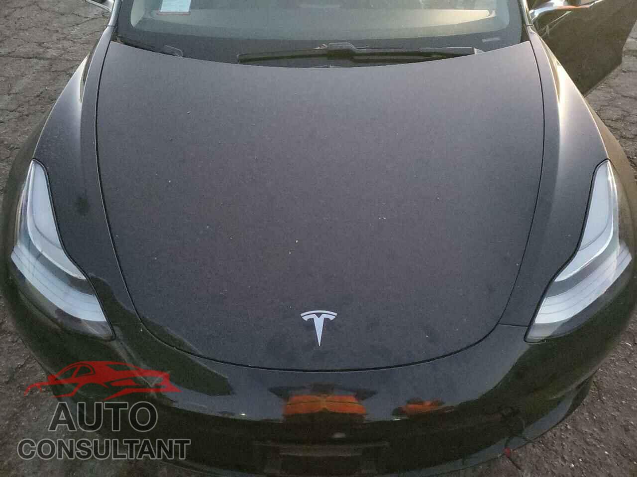 TESLA MODEL 3 2018 - 5YJ3E1EB0JF071670