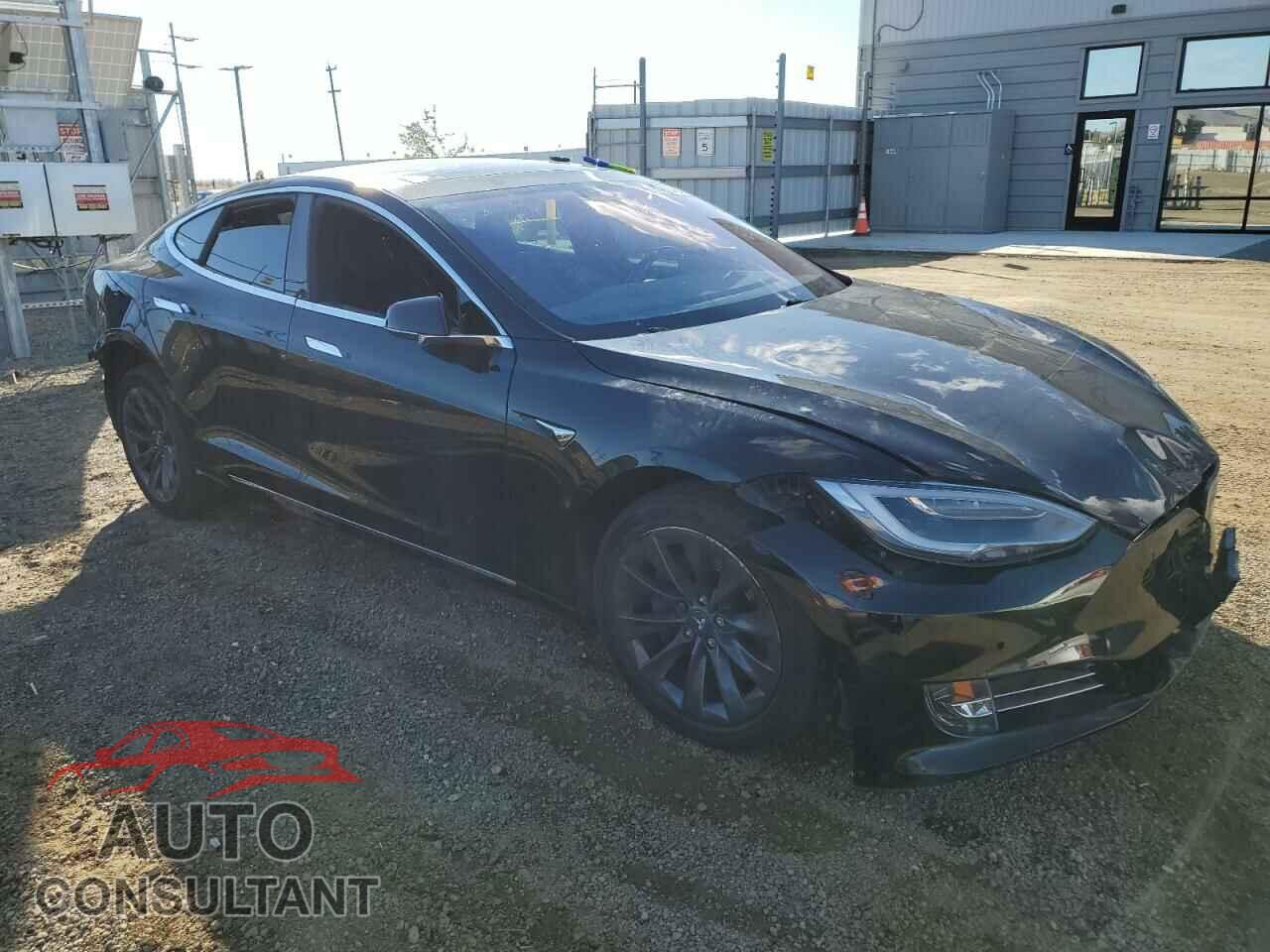 TESLA MODEL S 2018 - 5YJSA1E20JF262707