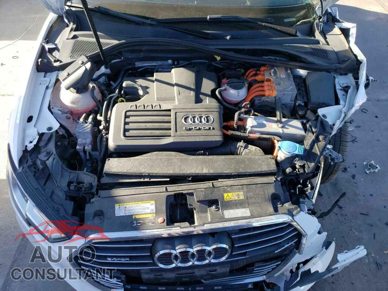 AUDI A3 2017 - WAUUPBFF6HA085434