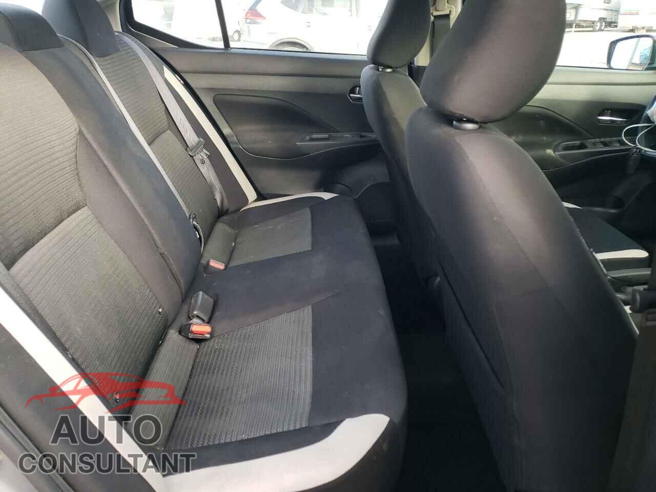 NISSAN VERSA 2021 - 3N1CN8EV3ML831764