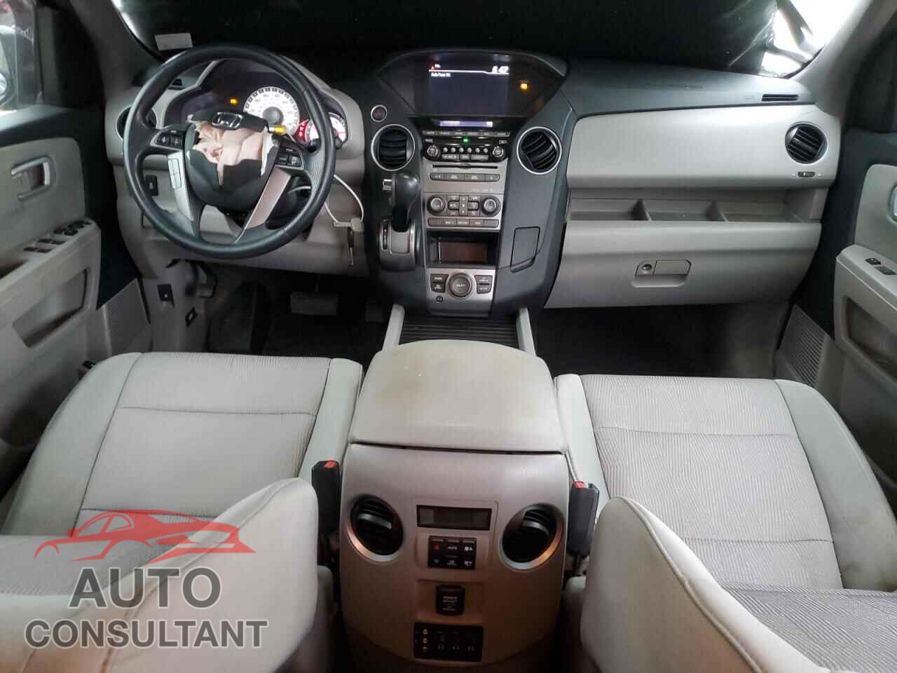 HONDA PILOT 2015 - 5FNYF3H30FB034578