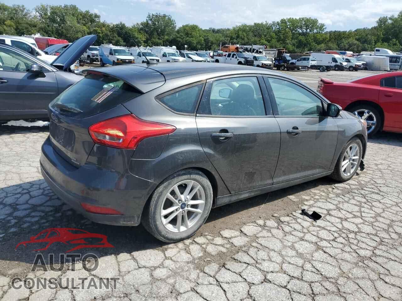 FORD FOCUS 2016 - 1FADP3K26GL344928