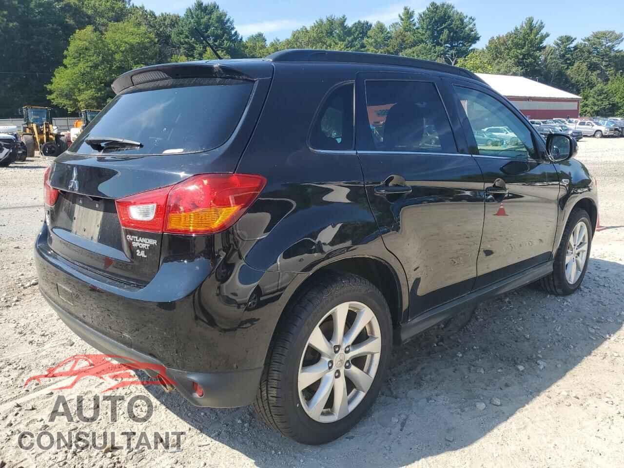 MITSUBISHI OUTLANDER 2015 - 4A4AR4AW7FE028256