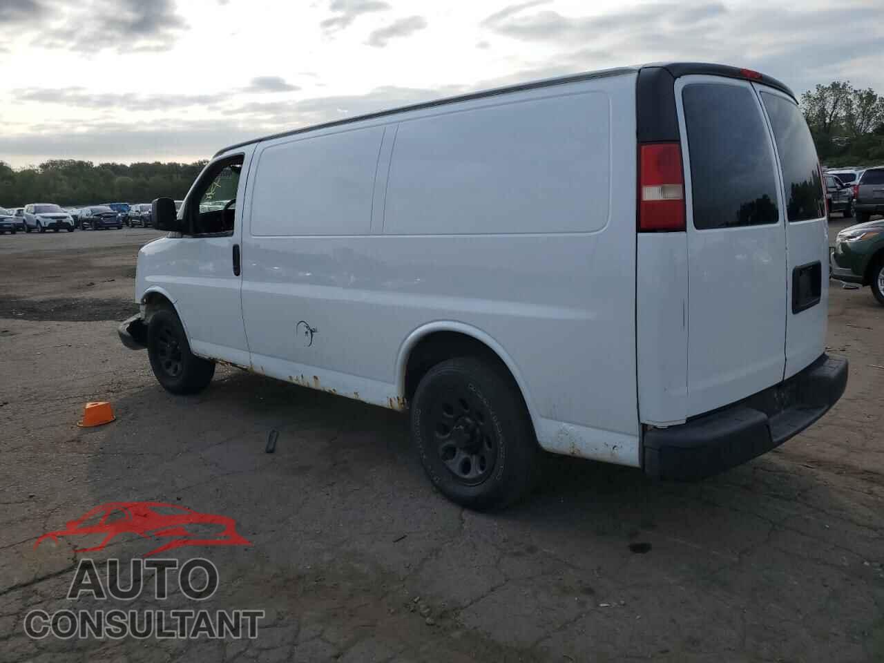 CHEVROLET EXPRESS 2010 - 1GCUGADX0A1102596